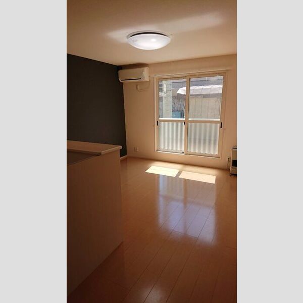 居室・リビング (リビングダイニングキッチン)