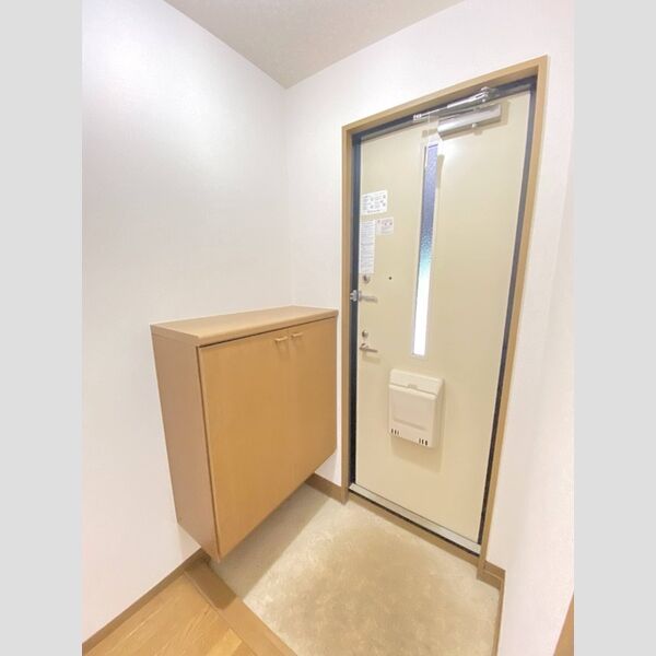 玄関 (玄関)
