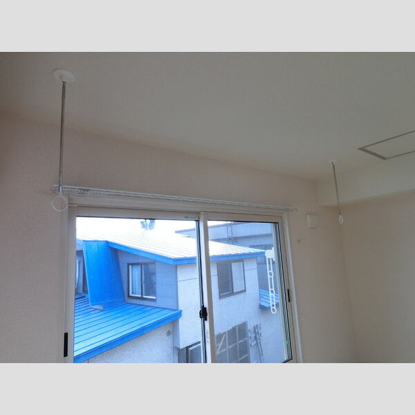 その他 (室内物干し)