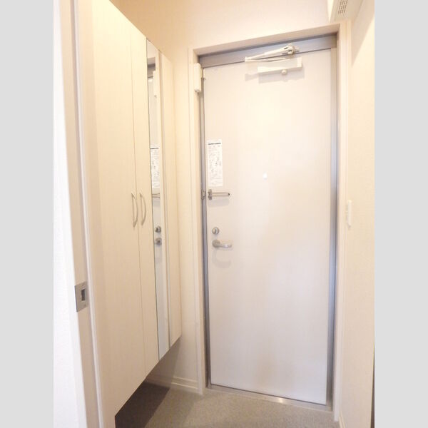 玄関 (玄関)