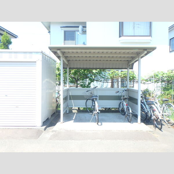現地周辺 (セジュール一番町　駐輪場)