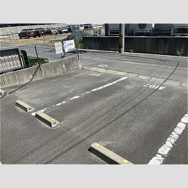 駐車場 (セジュールSE秀AB 駐車場)