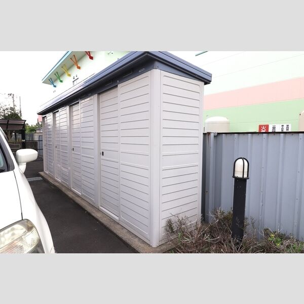 現地周辺 (物置)