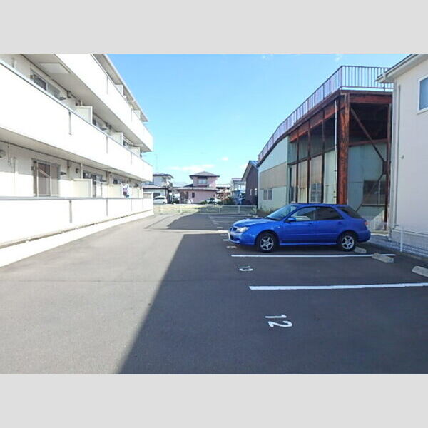 駐車場 (駐車場)