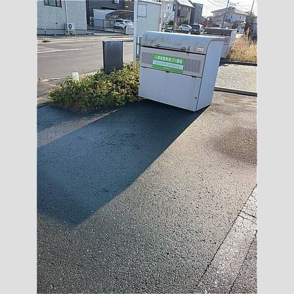 現地周辺 (タイムズパークTK ゴミ置場)