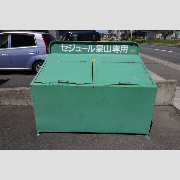 現地周辺 (専用ゴミ庫)