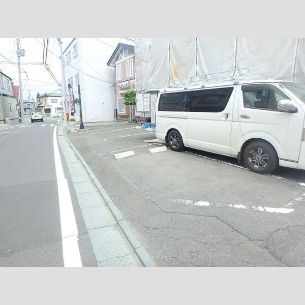 駐車場 (駐車場)