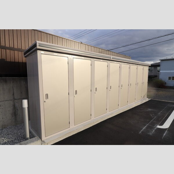 現地周辺 (物置)