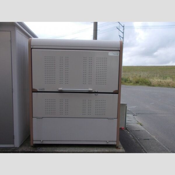 現地周辺 (ゴミ置き場)