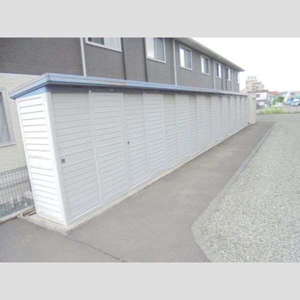 現地周辺 (物置)