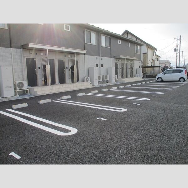 駐車場 (駐車場)