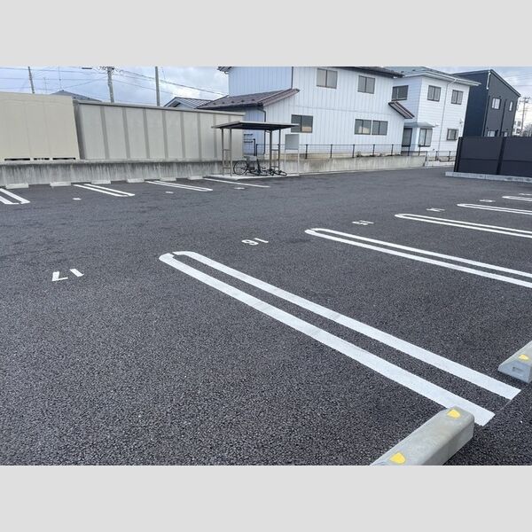 駐車場 (駐車場)