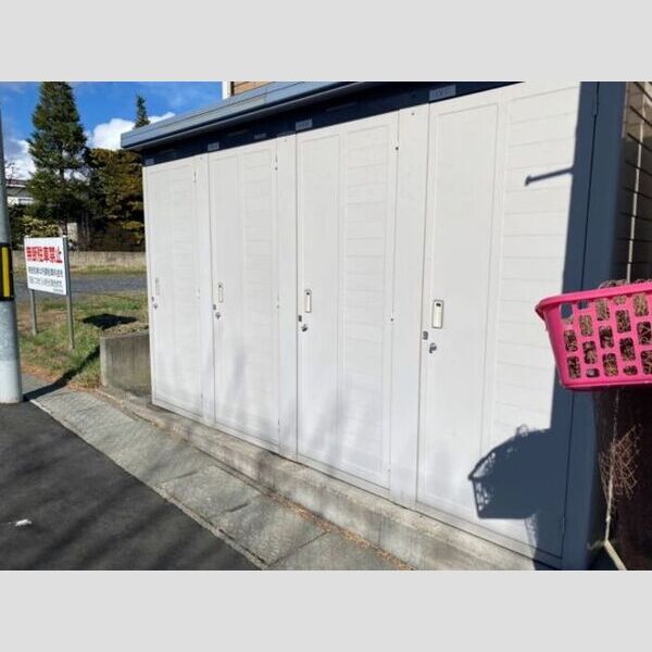 現地周辺 (プランドール根城 物置)