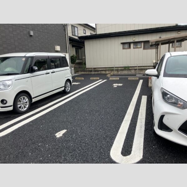 駐車場 (駐車場)