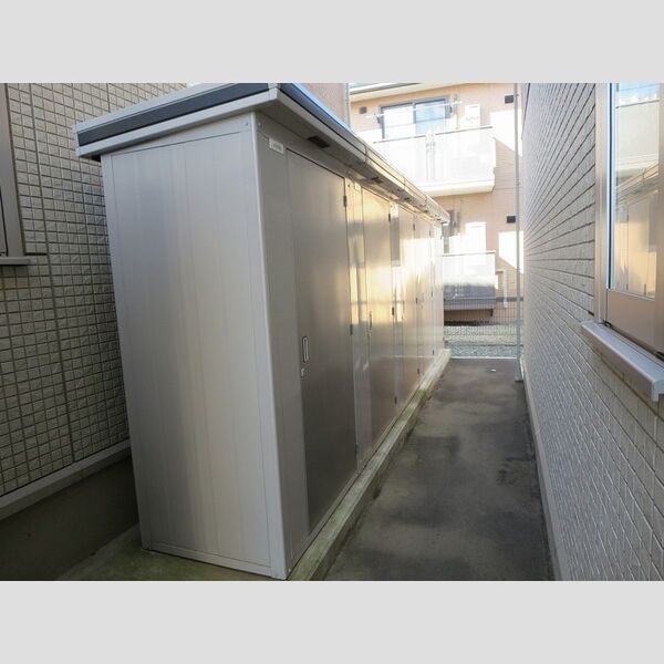 現地周辺 (外物置)