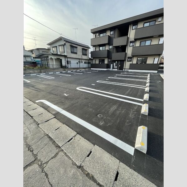 駐車場 (駐車場)