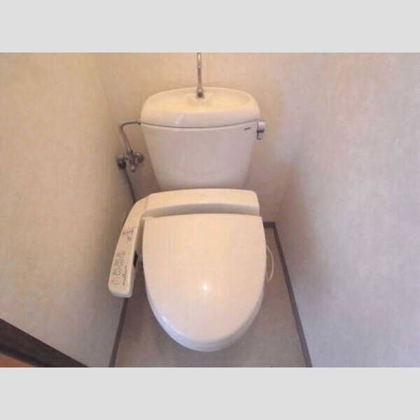 トイレ (202温水洗浄便座)