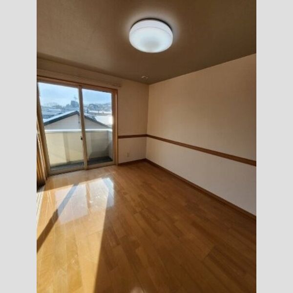 その他 (洋室6帖LDK隣)