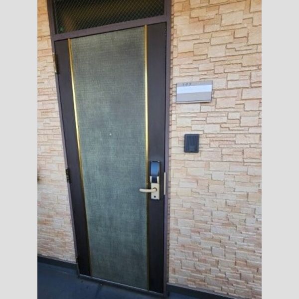 玄関 (外玄関:デジタルロック)