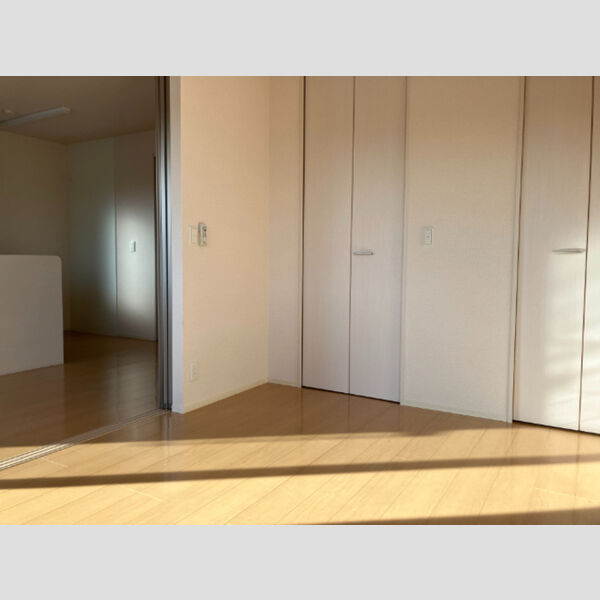 その他 (洋室①)