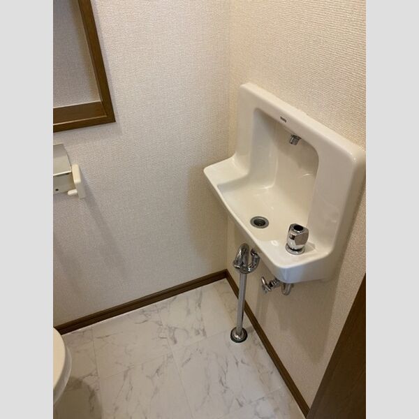 トイレ (サンウェーヴ1ー2トイレ手洗い場)
