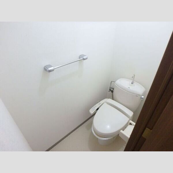 トイレ (温水洗浄暖房便座)