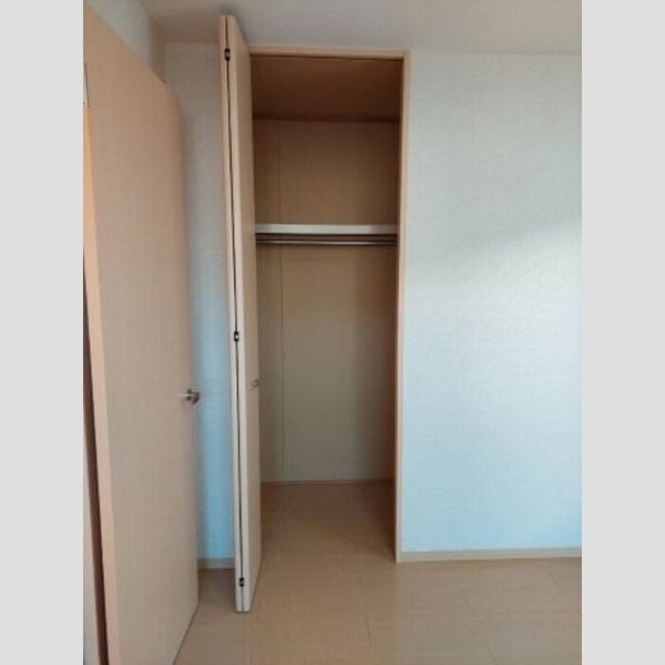 収納 (物入)