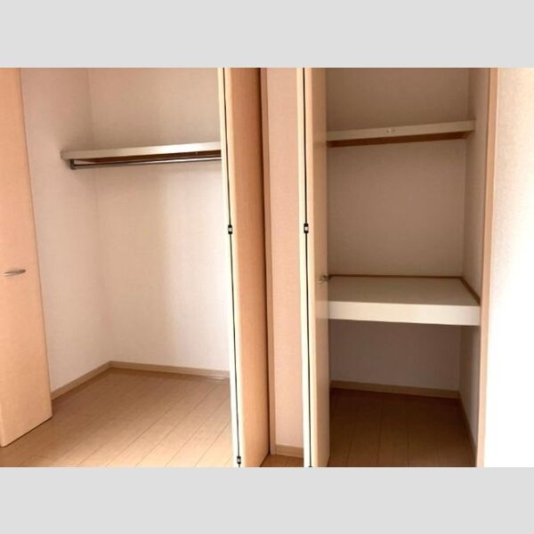 収納 (クローゼット:物入)