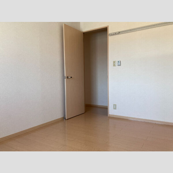 その他 (洋室)