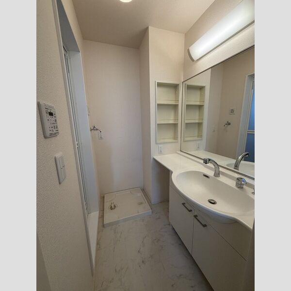 洗面所 (洗面室)