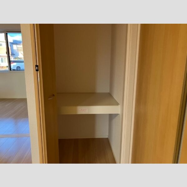 収納 (物入)