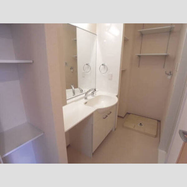 洗面所 (B105 洗面室)