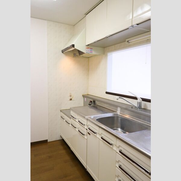 キッチン (キッチン)