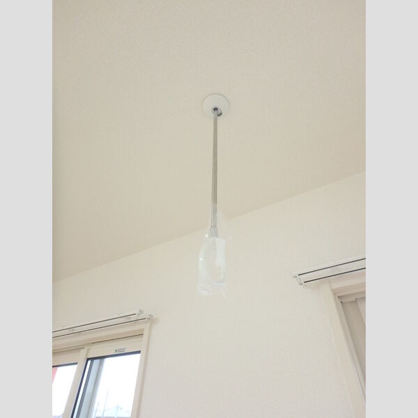 その他設備 (室内物干し)