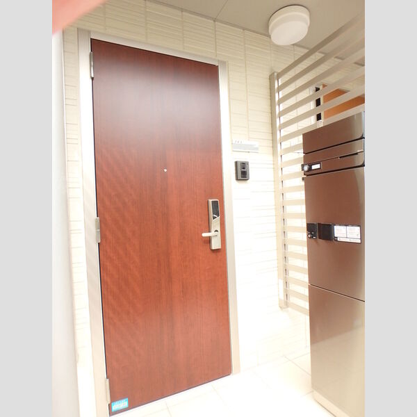 玄関 (宅配BOX)