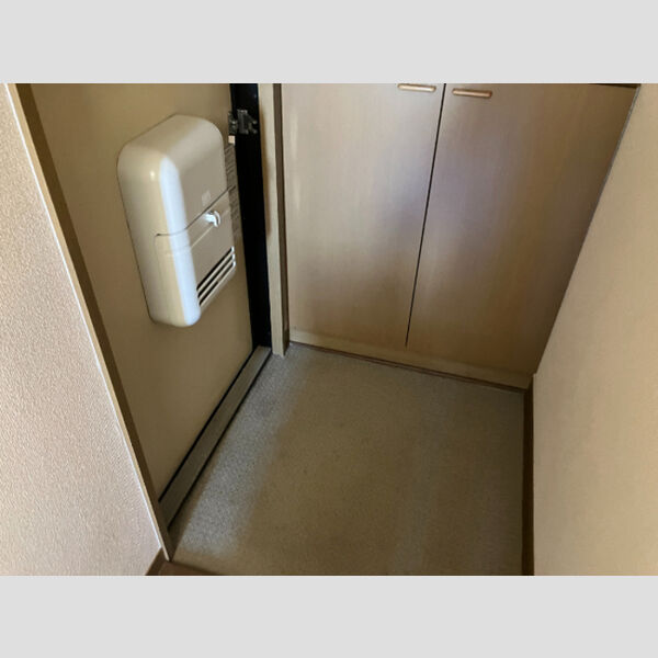 玄関 (玄関)