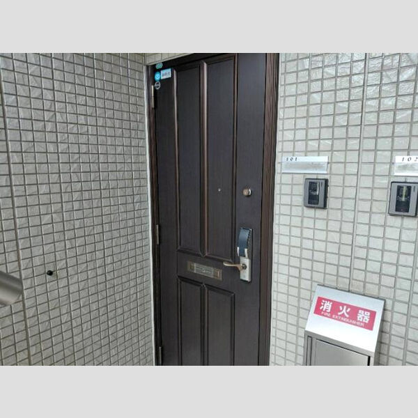 玄関 (外玄関:デジタルロック)