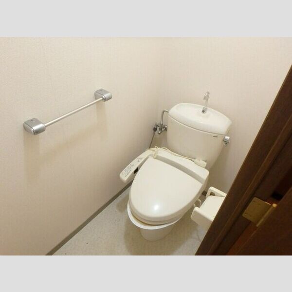 トイレ (温水洗浄暖房便座)