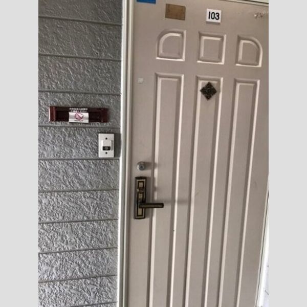 玄関 (玄関ドア)