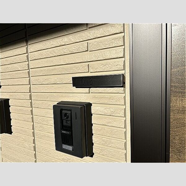 玄関 (玄関インターフォン)