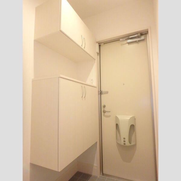 玄関 (玄関)