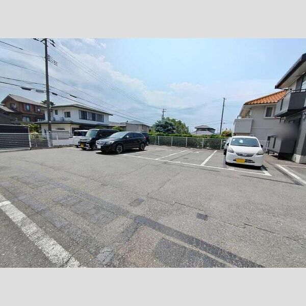 駐車場 (駐車場)