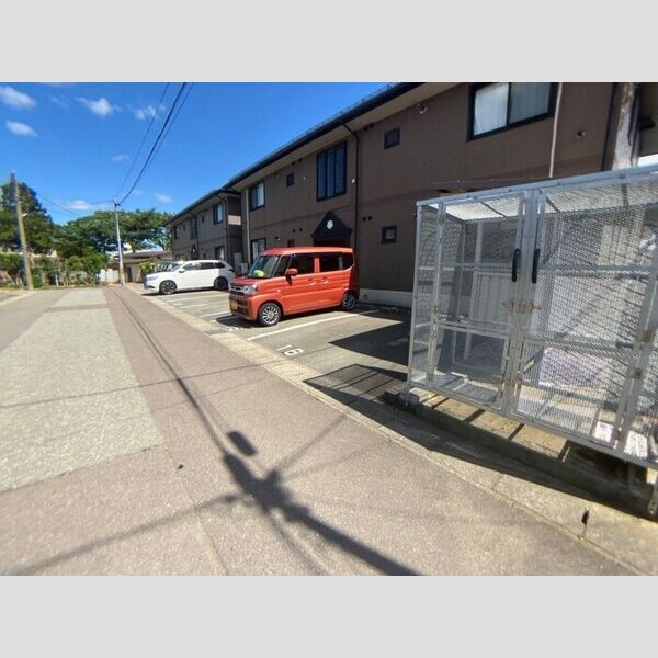 駐車場 (駐車場)