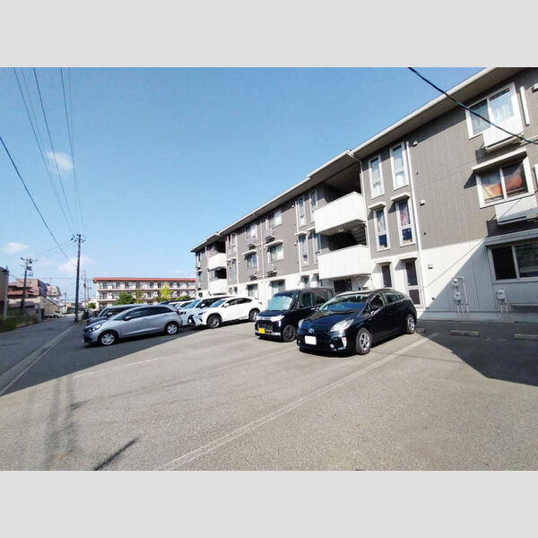 駐車場 (駐車場)
