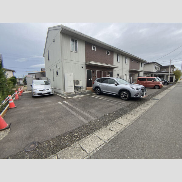駐車場 (駐車場)