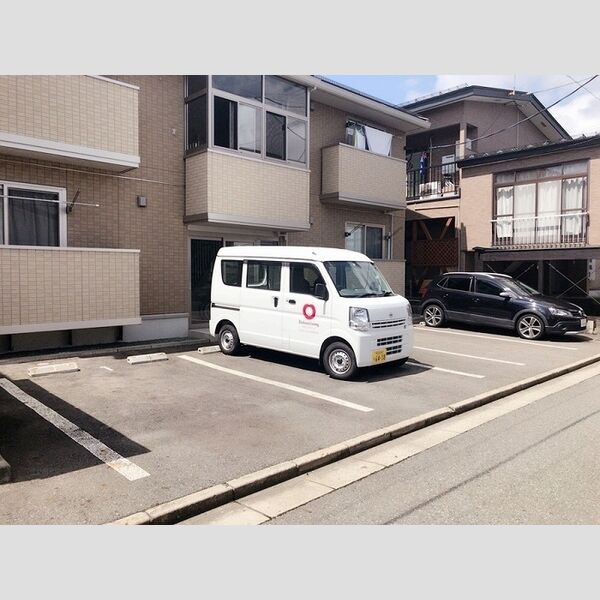 駐車場 (駐車場)