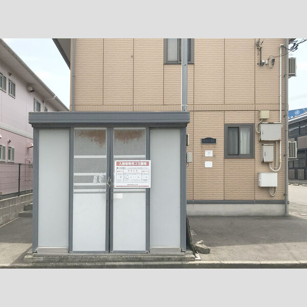 現地周辺 (ゴミ置き場)