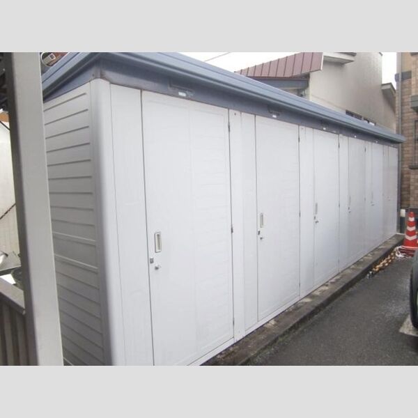 現地周辺 (専用物置)