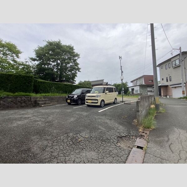 駐車場 (駐車場)