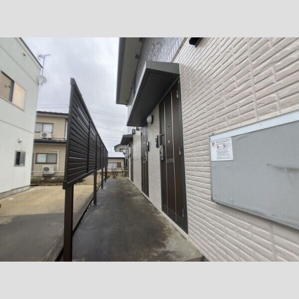 エントランス (共用部)